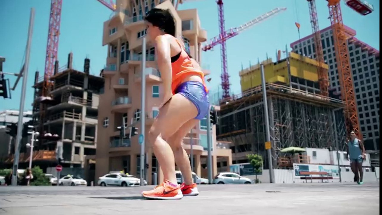 Israel's Twerk Queen - Gal BePole [Best Twerk Dance]