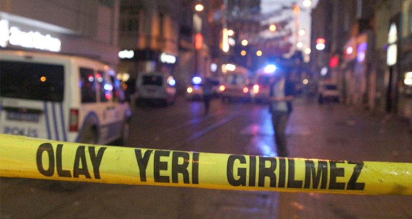 Bağcılar'da Silahlı Kavga: 1 Polis Ağır Yaralı