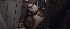BB-8 has a baby BB-8 in STAR WARS 8 Bloopers