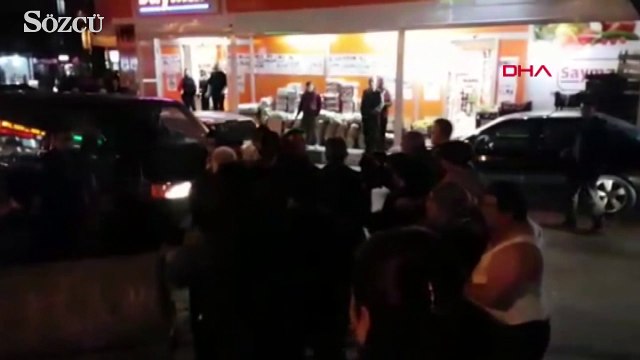 Bursa'da gelin ile damadın aileleri düğün salonunda birbirine girdi