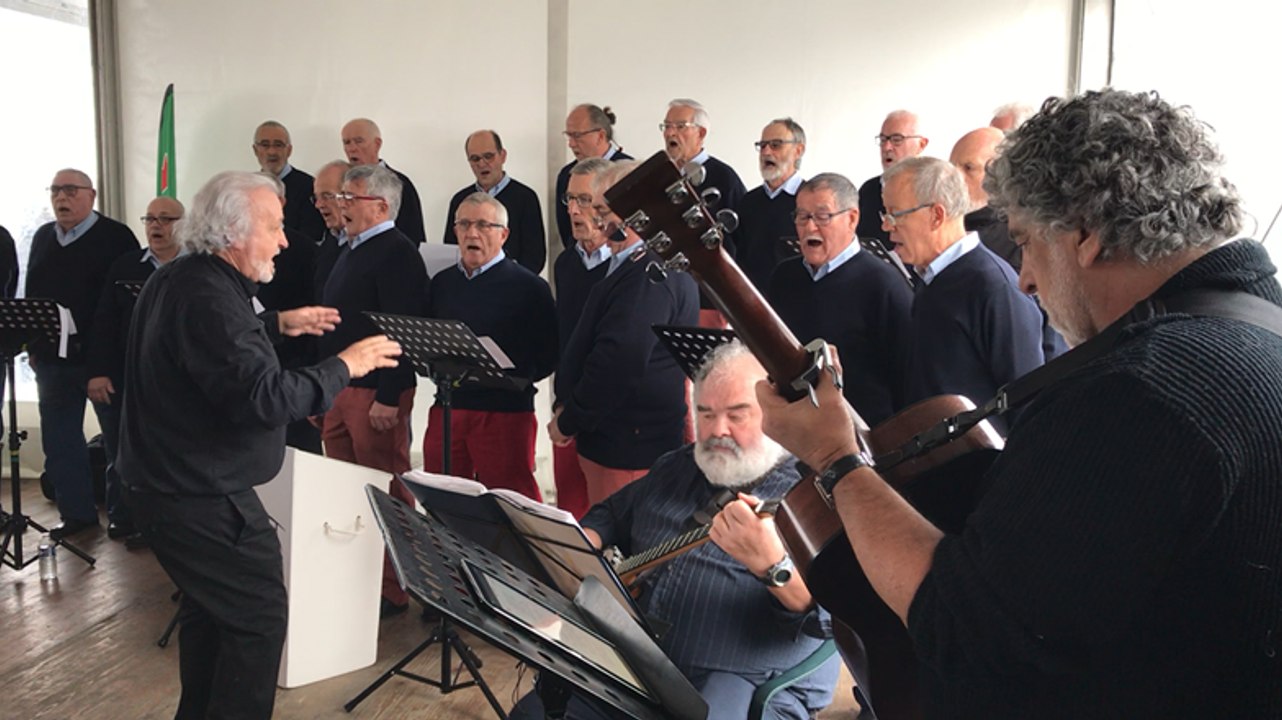 Les Copains du bord à la taverne du Spi