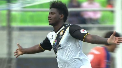 '말컹 3경기 연속골' 경남, 강원 격파하고 선두 복귀 / YTN