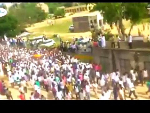 भारतीय सैनिको पे खुबसुरत गीत इस विडियो को जरुर देखे,