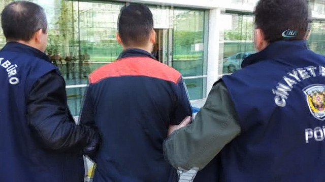 Parkta kız arkadaşına baktığı için öldürmüş