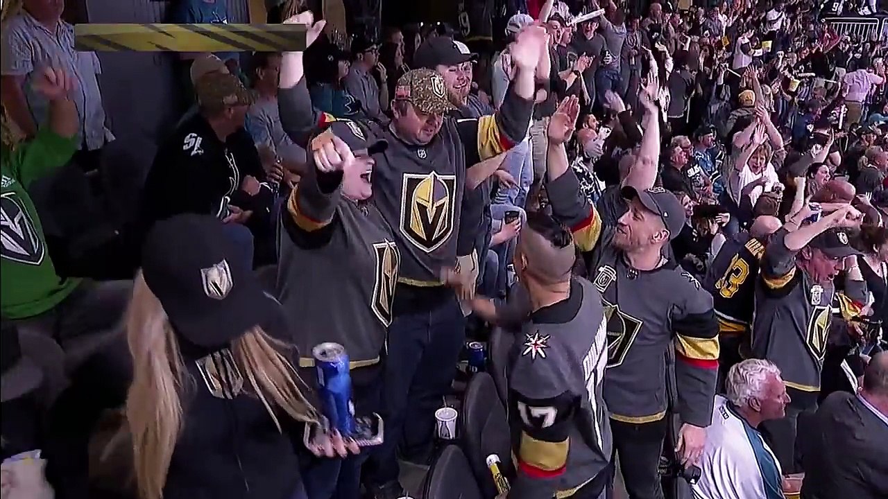 Karlsson goes between-the-legs shorthanded on Jones