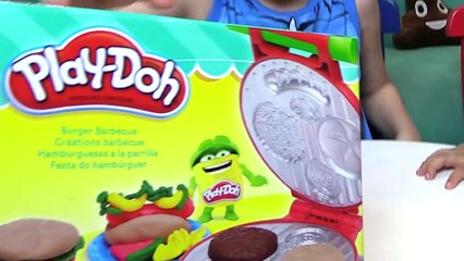 Massinha Play Doh Festa do Hambúrguer - Crianças Brincando - Paulinho e Toquinho