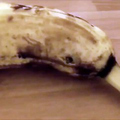 Watch why you shouldn't eat BANANA
