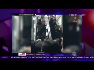 Penumpang KRL Lawan Arus Saat Naik Ekskalator Di Stasiun Duri