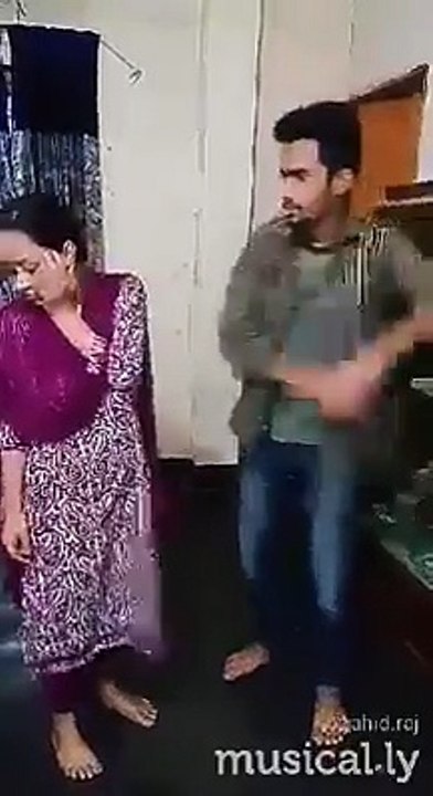 girl slaps her husband love with wife funny videos