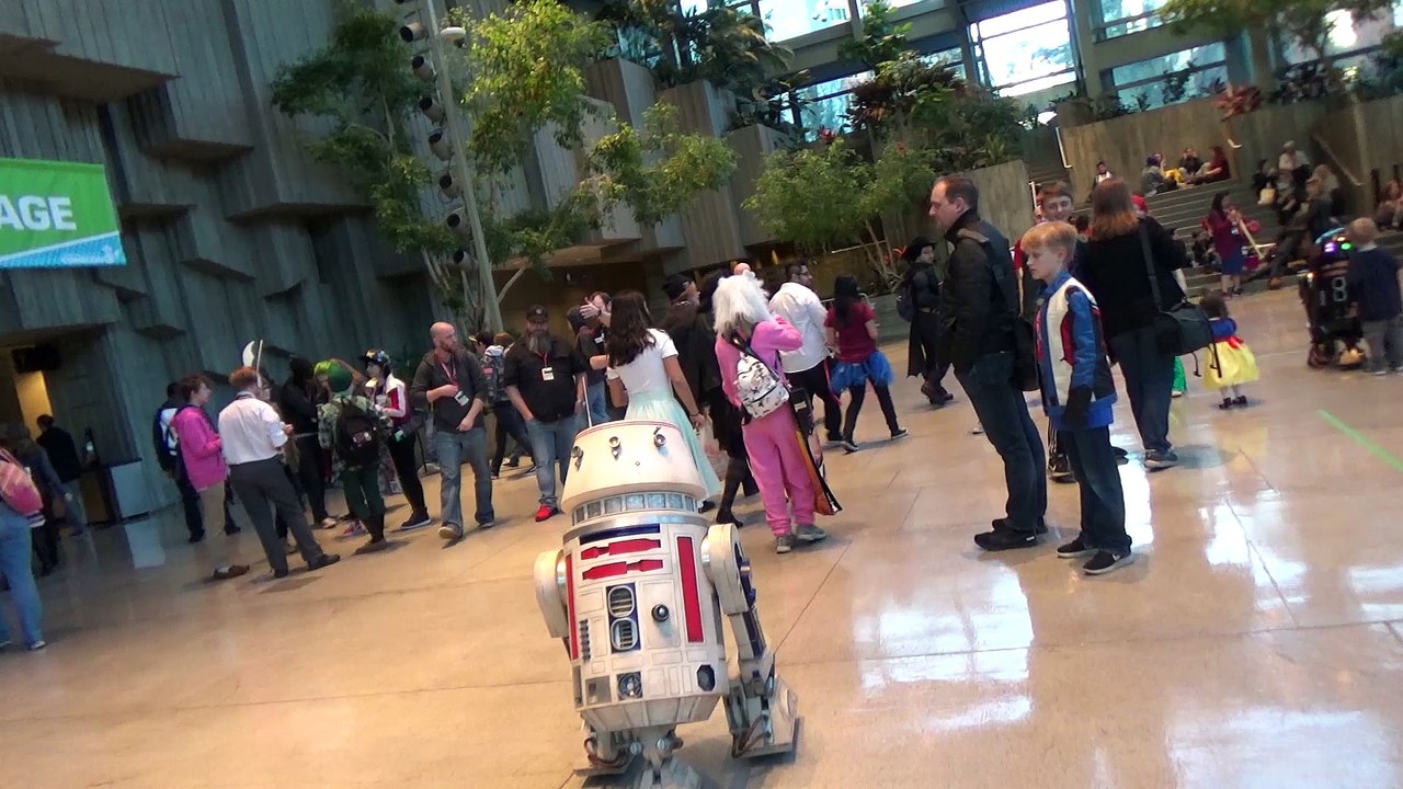 Oh Look! Valency Genis at ECCC