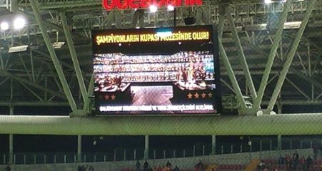 GS-TS Maçı Sonrası Skorborddaki Yazı Ortalığı Karıştırdı