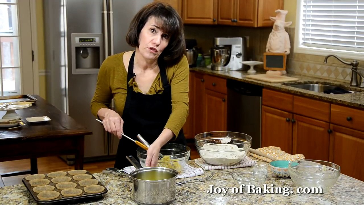 Banana Muffins Recipe Demonstration - Joyofbaking.com