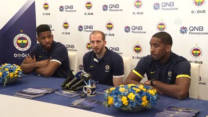 Fenerbahçeli basketbolcular taraftarla buluştu - İSTANBUL