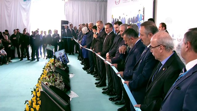 Cumhurbaşkanı Erdoğan, 80 okul ve 59 okul spor salonunun açılış törenine katıldı - İSTANBUL