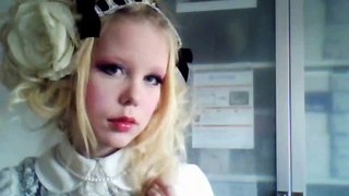 Gothic/classic lolita make up and hair tutorial - for our trip to Paris