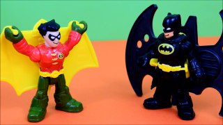 Imaginext ROBIN becomes RED ROBIN with Thunder Punch Batman Joker and Harley Quinn