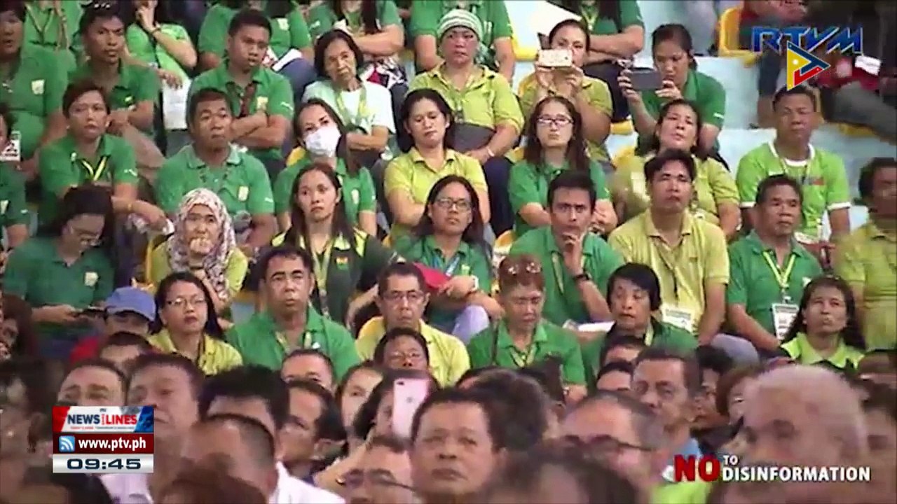 NEWS: Du30 distributes CLOAs to Sultan Kudarat farmers