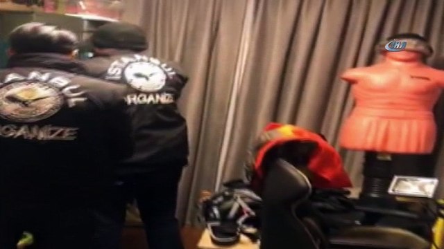 - 'Hacısüleymanoğulları' olarak bilinen silahlı suç örgütüne yapılan operasyon kamerada