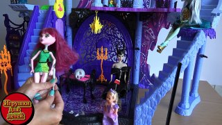 Видео с игрушками Френки Штейн знакомиться с Викторией новое создание Малефисенты