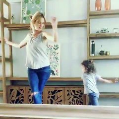 OLI y Paula...Nuestro pasa tiempo, la coreo de su clase de baile, ella me la enseño a mi - 12 de Marzo