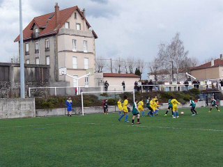 Malgré une belle parade de Yanis but pour les visiteurs!