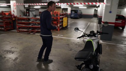 First Look Walkaround Video Of Husqvarna’s 2018 Vitpilen 701