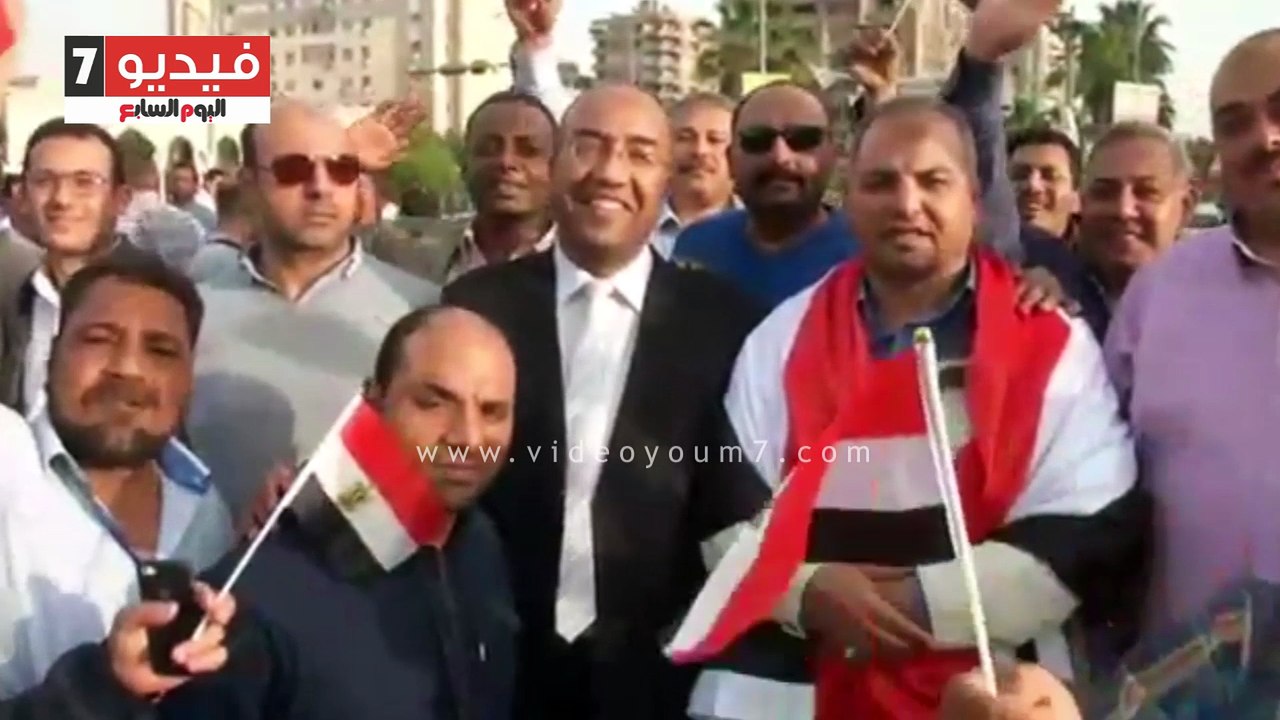 تجمع المواطنين فى المعادى للاحتفال بفوز السيسي