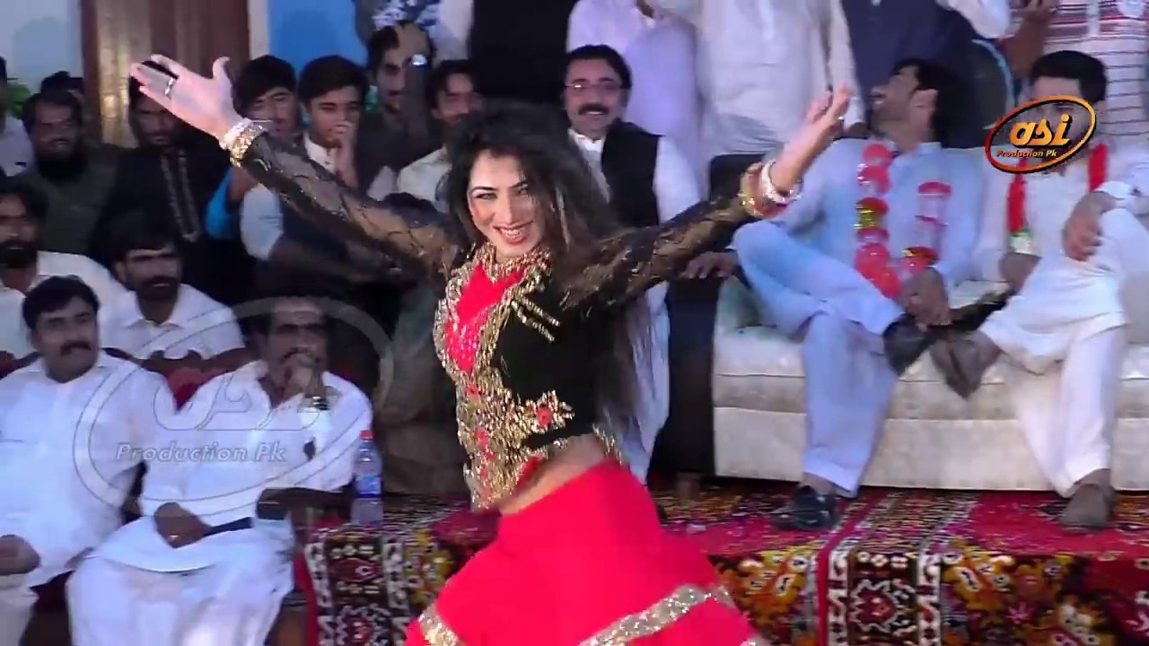 Mehak Malik Dance  Main Kyun Na Naz Dekhawan - Latest Dance 2018