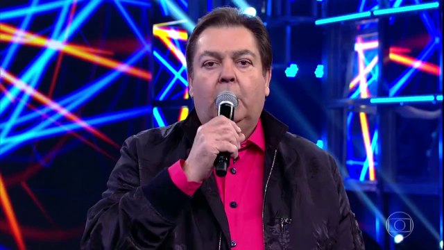 Luan Santana participa de tributo a Elvis Presley no Domingão do Faustão (01-04-18)