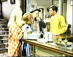 Petticoat Junction S05E24 Billie Jo's First Record