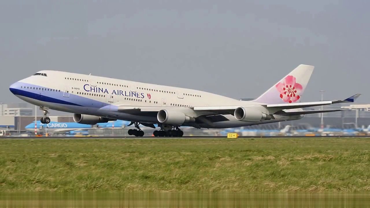 B.747 com duplo Dek