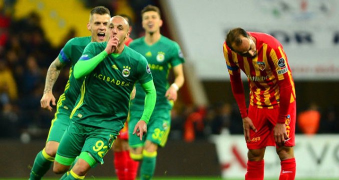 Fenerbahçe Deplasmanda Kayserispor'u 5-0 Mağlup Etti