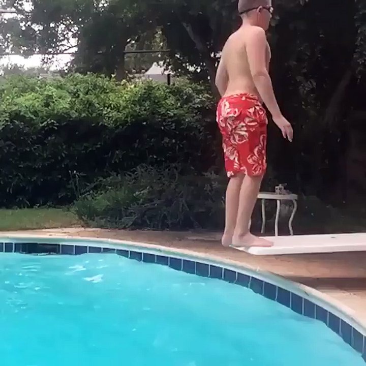 Dive...fail FAIL fail..... can't STOP watching