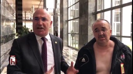 Atatürk Tişörtü ile Meclise Alınmayan Vatandaş