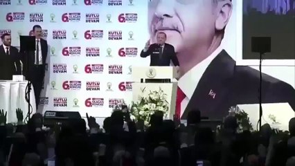 bozkurt işareti yapan kadının efsane geri vitesi