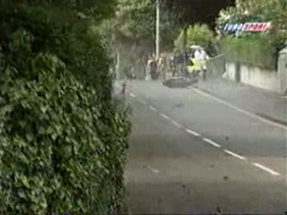 Moto qui guidonne