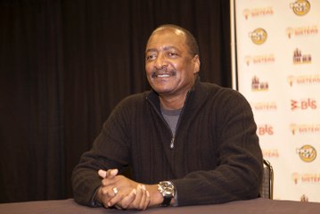Beyoncé and Solange's Dad Laughed When He Heard About the Elevator Fight