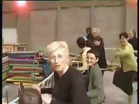 REPORTAGES : Préparation du carnaval à l'Herminier - 24 03 06