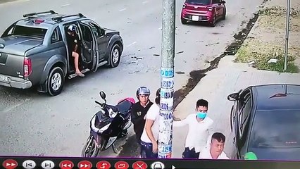 Mâu thuẫn làm ăn, nhóm thanh niên nổ súng thanh toán nhau giữa đường