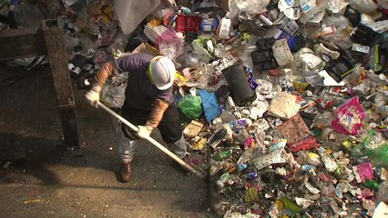 재활용 대란 불씨 여전...대책은 아직도 검토 중 / YTN