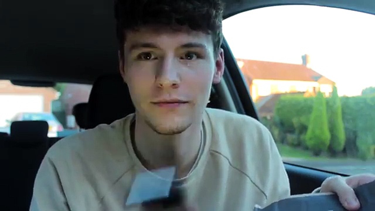 £1 DONUT VS. £80 DONUT