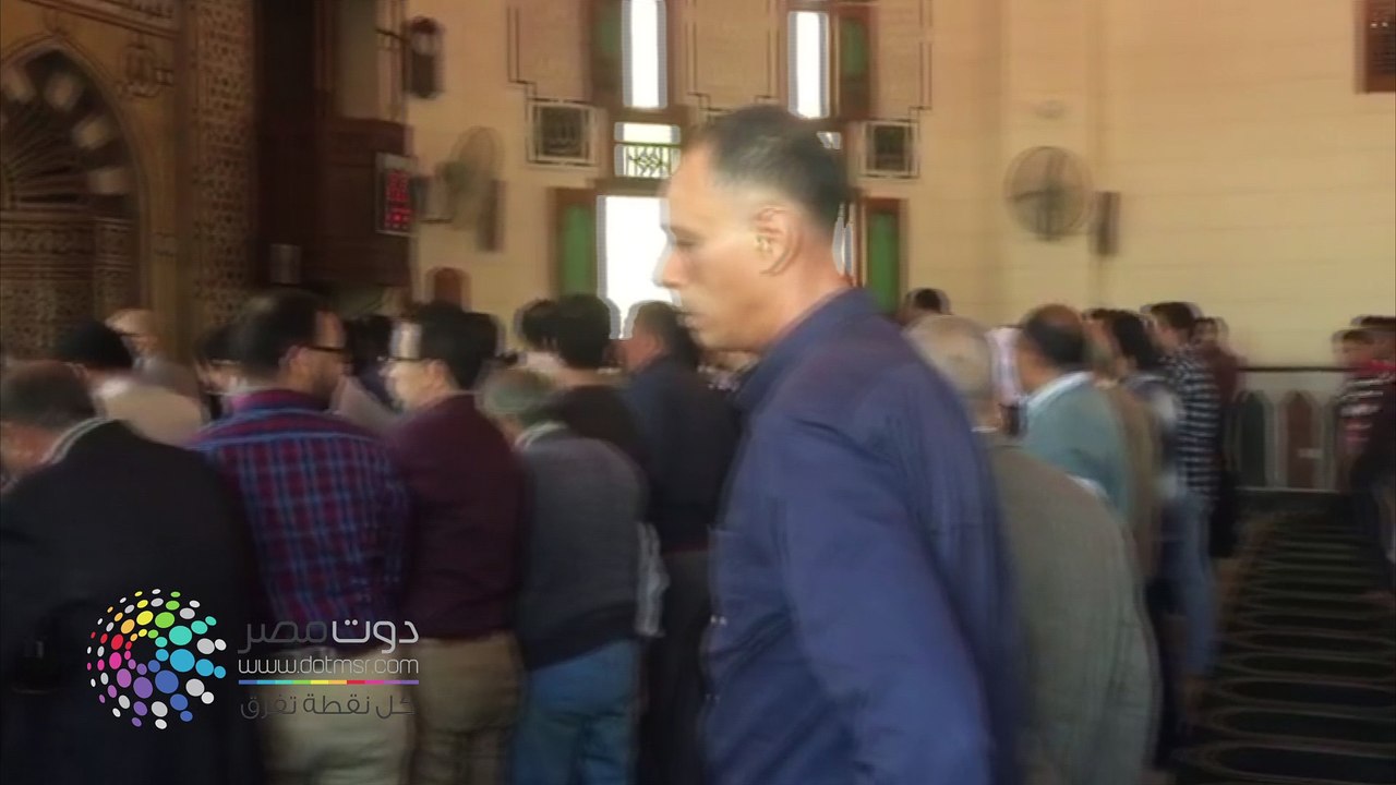 دوت مصر| تشييع جنازة أحمد خالد توفيق بمسجد السلام في طنطا