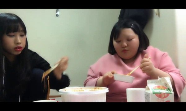 MEOGBANG BJ KOREAN girl weight 200kg eat all tables foods
