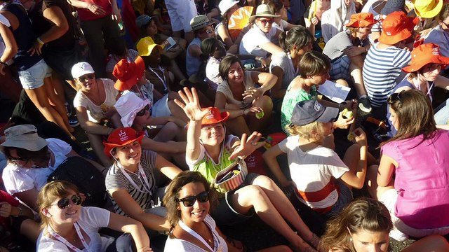 LA REVUE MAG : La revue mag : Curé Benoît Delabre/Paroisse de Martigues