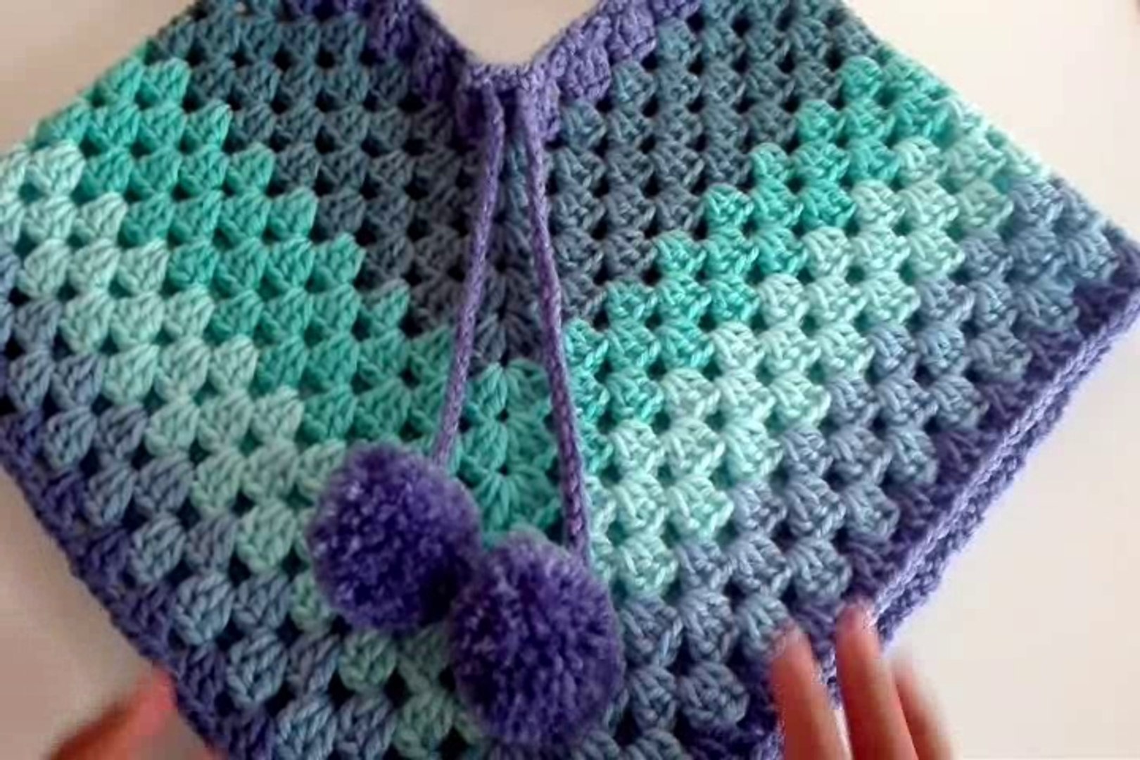 Poncho tejido niña a crochet -