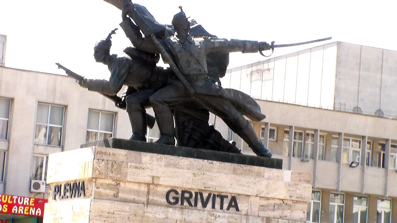Heroes monument