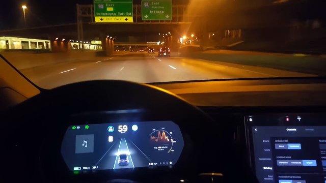 Il évite un accident à bord de sa Tesla