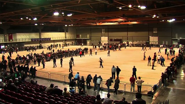 LA REVUE : La revue : Paul Cogliandro/Trésorier de la Boule Bleue à St Julien les Martigues