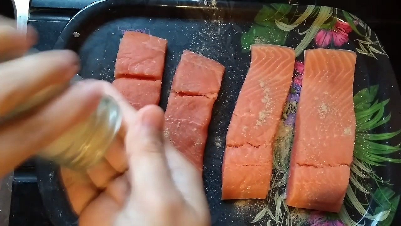 How to Cook FILIPINO SALMON IN HONEY AND GARLIC BUTTER EAT PINOY