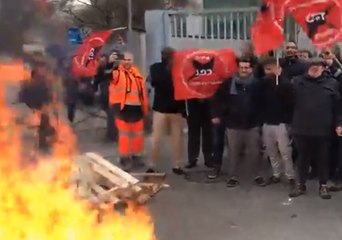 Burning Pallets Block Road as Waste Workers Join French Strike